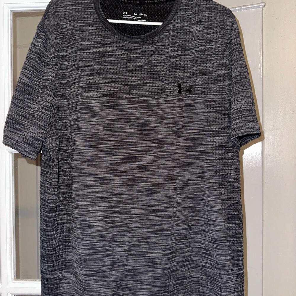 Under Armour Black and Gray Short Sleeve Tee